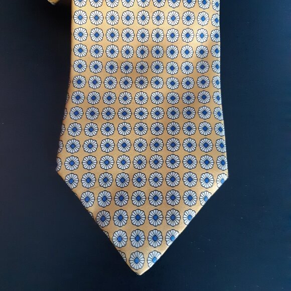 Leonardo Strelli Tie Rack 100% Silk Tie Golden Yellow w/ White & Blue Pattern - Picture 9 of 12